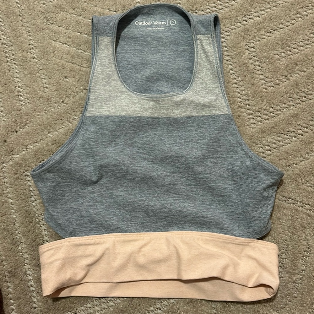 Outdoor voices workout top size Small